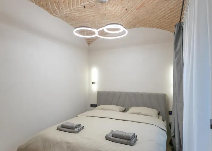 Biagio Boutique Studio - In Old Town - Ultra Central